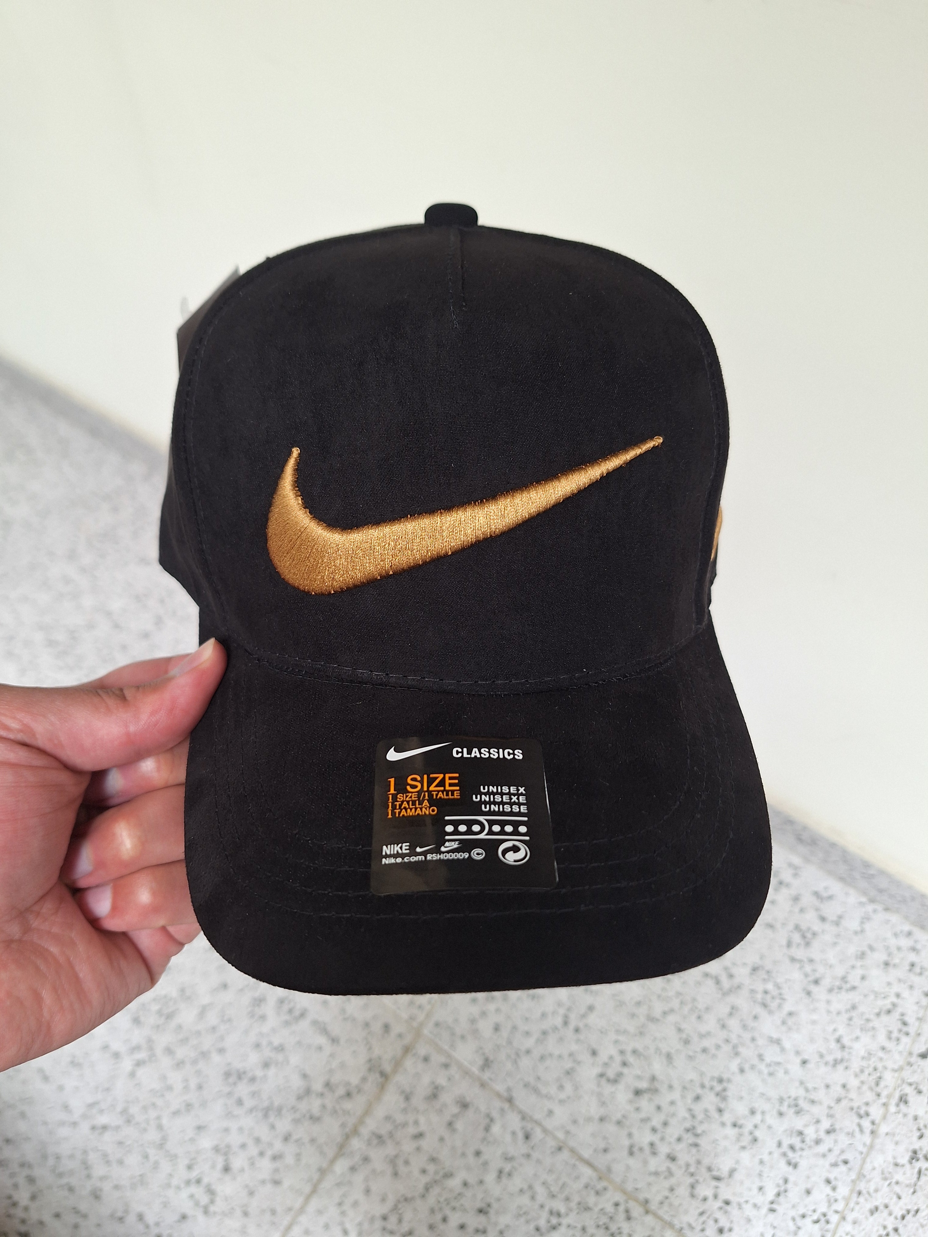 Gorra Negra Nike